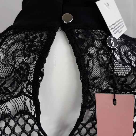 NWT $108 U.S. 8 Bohemian Bodysuit Black Sheer Lace Upper Keyhole Back Layering - Picture 3 of 8